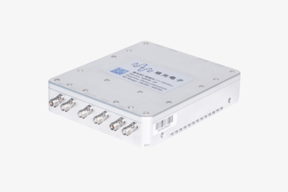 MMW-44 双通道毫米波扩展模块 24-44GHz 上变频设备